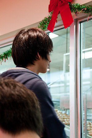 2009.12.03 SG Krispy Kreme Run-6