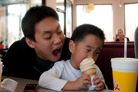 2010.02.03 Moon Triplets-20