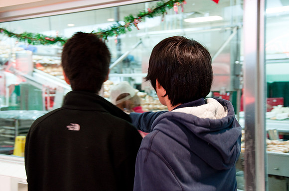 2009.12.03 SG Krispy Kreme Run-7